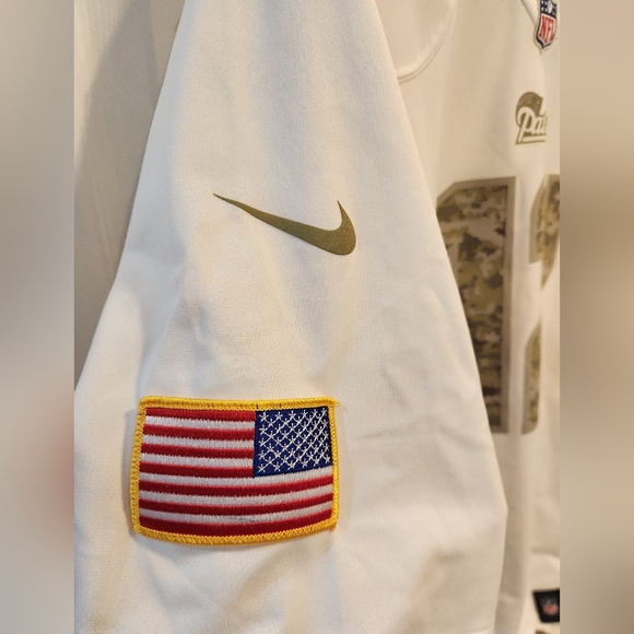 New England Patriots Tom Brady Jersey Salute To Service Men's XL - Picture 5 of 8